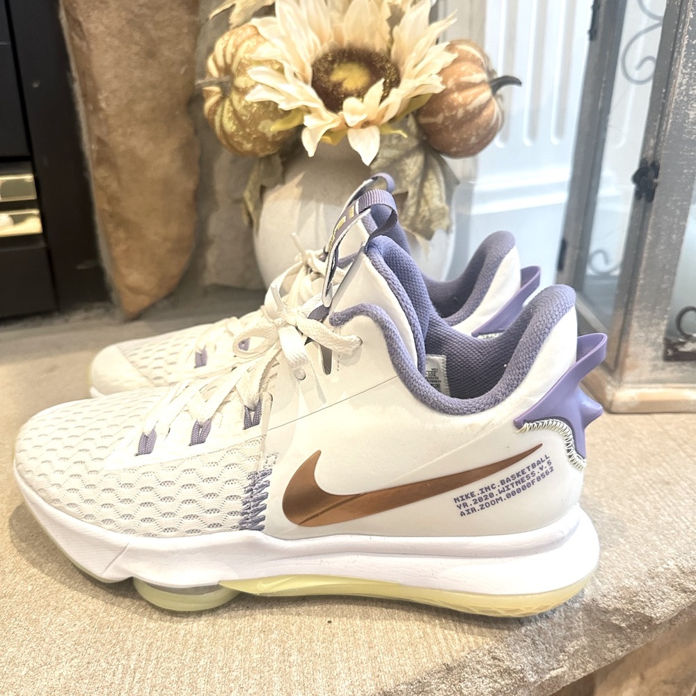 Nike LeBron Witness 5 'Summit White Metallic Bronze' sneakers size:10